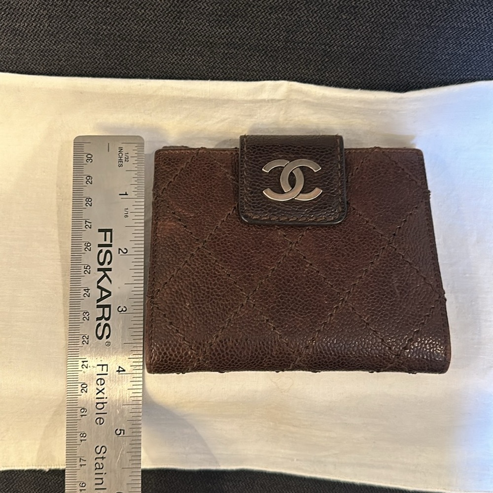 Chanel brown caviar leather compact wallet/coin, full set with original receipt - Picture 11 of 12